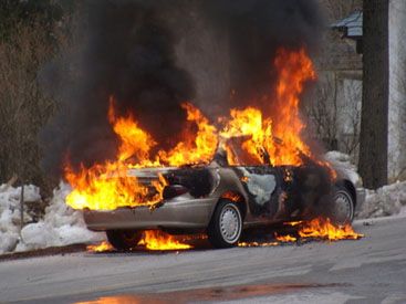 "ZAZ" və "Volvo" yandı